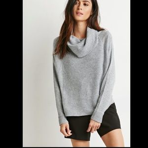 Forever 21 Contemporary Ribbed Cowl Neck Sweater in Gray - size M/L